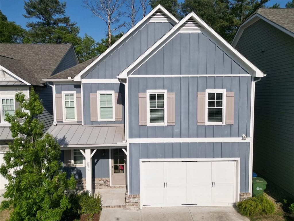 4 bedroom, 3 bathroom single family residence sold at 2071 WESTSIDE Boulevard, Atlanta, GA 30318