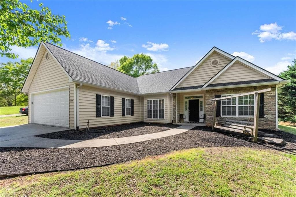 3 bedroom, 2 bathroom single family residence sold at 3455 Lakeland Road, Gainesville, GA 30506