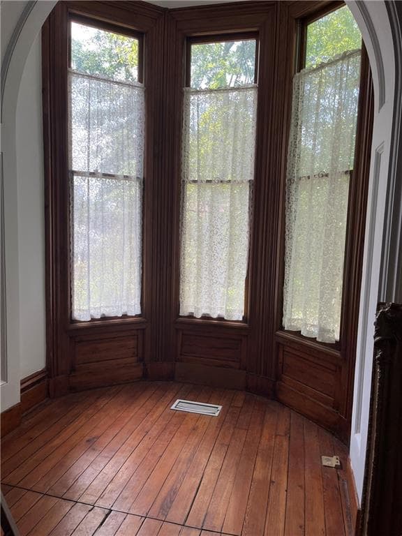 3 bedroom, 3 bathroom, 4,400 sq ft single family residence for sale at 253 SE Sydney Street, Atlanta, GA 30312 — photo 4