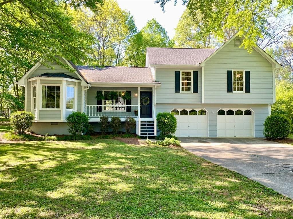 3 bedroom, 2 bathroom single family residence sold at 1835 Penrose Court, Powder Springs, GA 30127