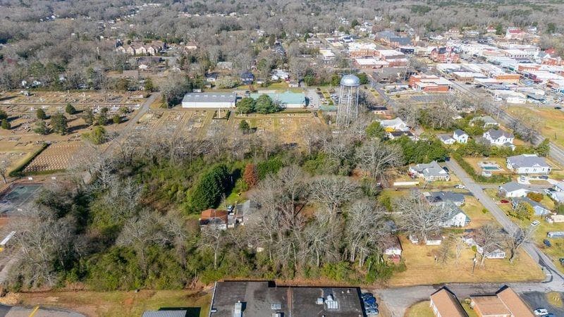 1 bedroom, 1 bathroom other for sale at 101 E Chambers Street, Forsyth, GA 31029 — photo 3