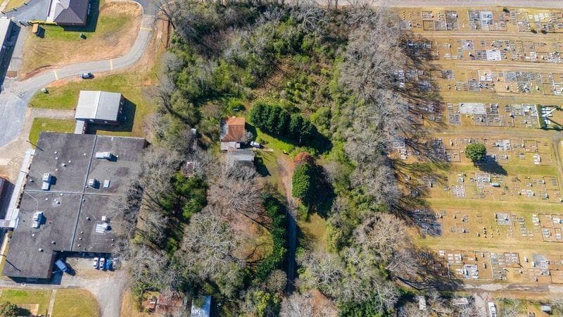 1 bedroom, 1 bathroom other for sale at 101 E Chambers Street, Forsyth, GA 31029 — photo 6