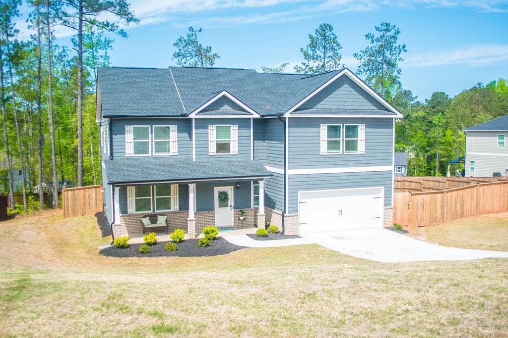 4 bedroom, 3 bathroom single family residence sold at 284 Bryson Lake Circle, Douglasville, GA 30134