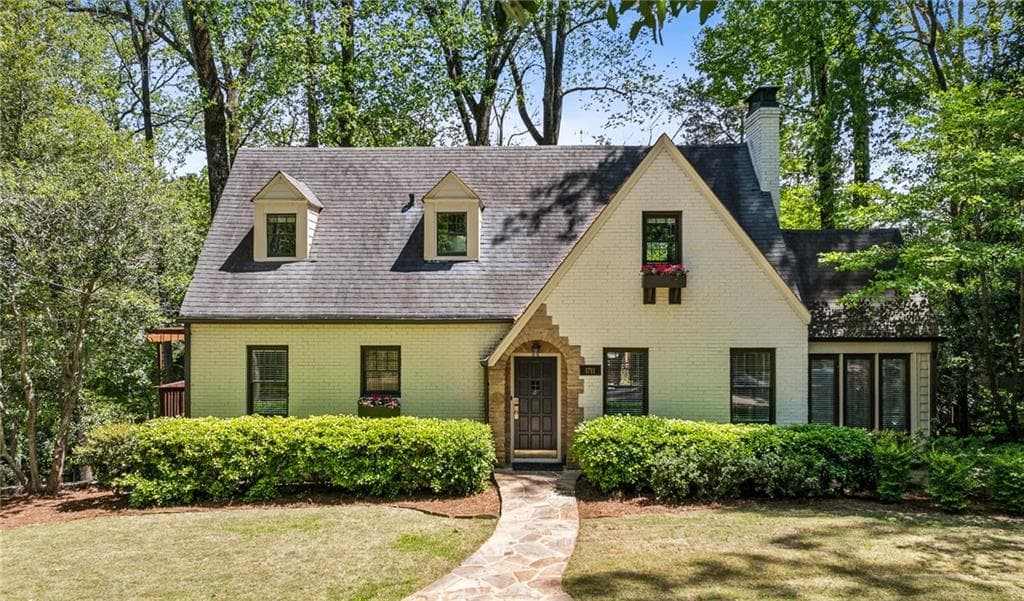 4 bedroom, 3 bathroom single family residence sold at 1711 Homestead Avenue, Atlanta, GA 30306