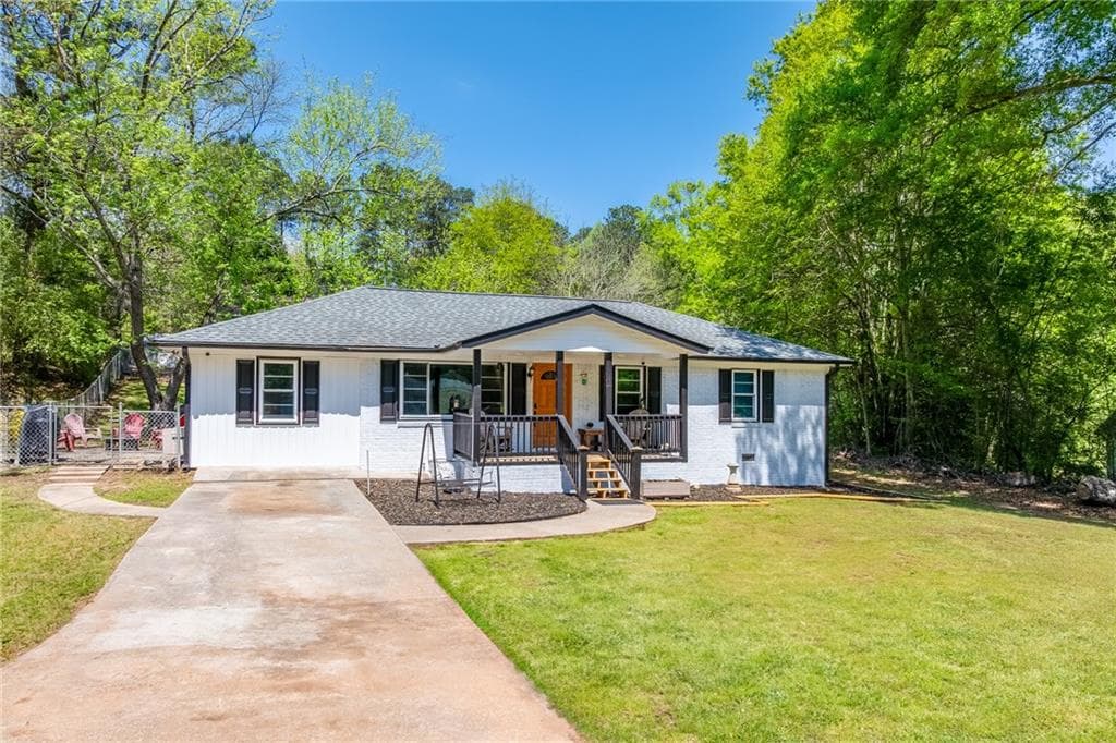 104 Pineview Drive, Monroe, GA 30655 — most recent listing photo