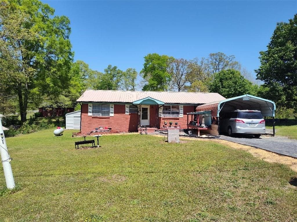 3 bedroom, 1 bathroom single family residence sold at 133 2nd Street, Calhoun, GA 30701