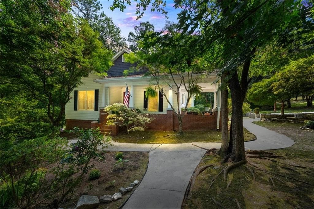 3 bedroom, 3 bathroom single family residence sold at 4728 Corn Creek Drive, Fairburn, GA 30213