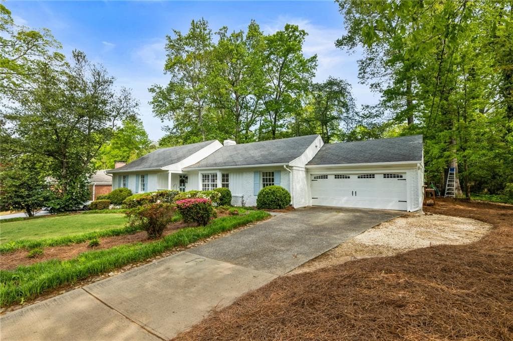 4 bedroom, 4 bathroom single family residence sold at 568 Timberland Drive, Atlanta, GA 30342