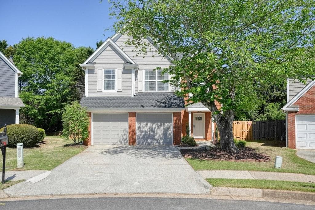 3 bedroom, 3 bathroom single family residence sold at 2525 Ashton Drive, Roswell, GA 30076