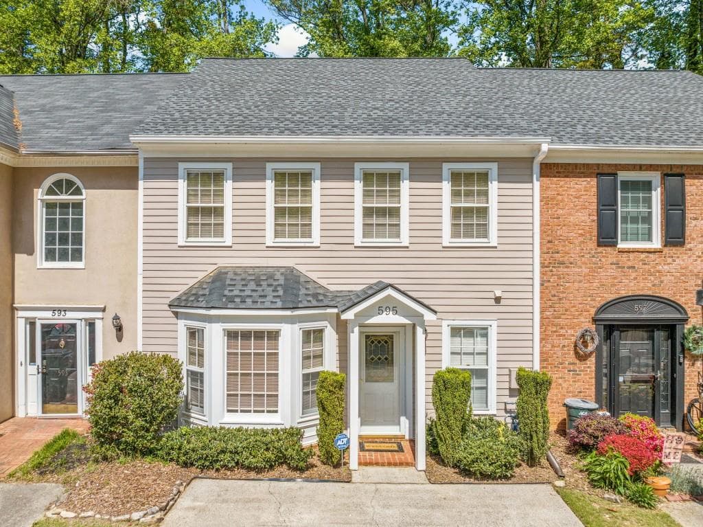 595 Saint James Walk, Marietta, GA 30067 — most recent listing photo