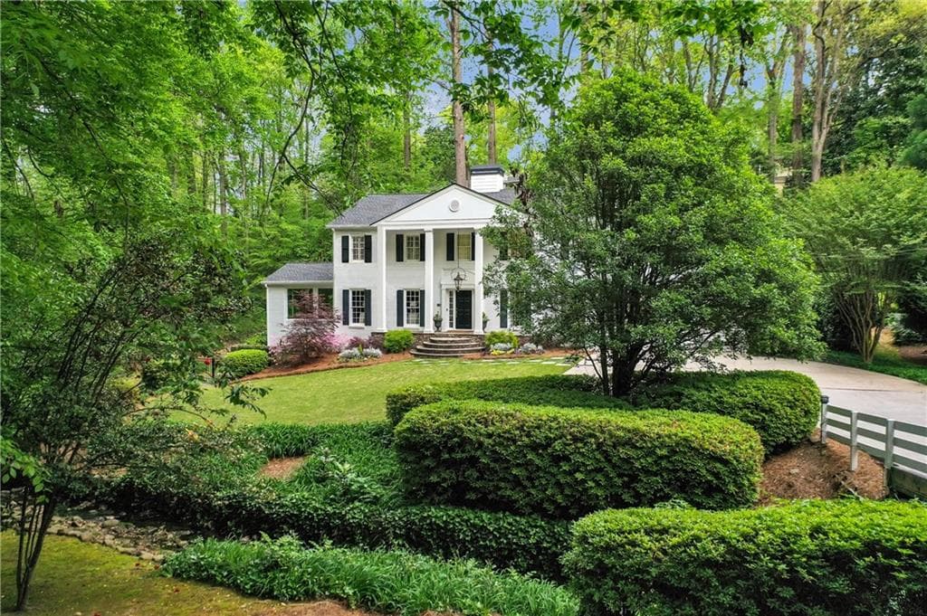 5 bedroom, 6 bathroom single family residence sold at 2562 Red Valley Road, Atlanta, GA 30305
