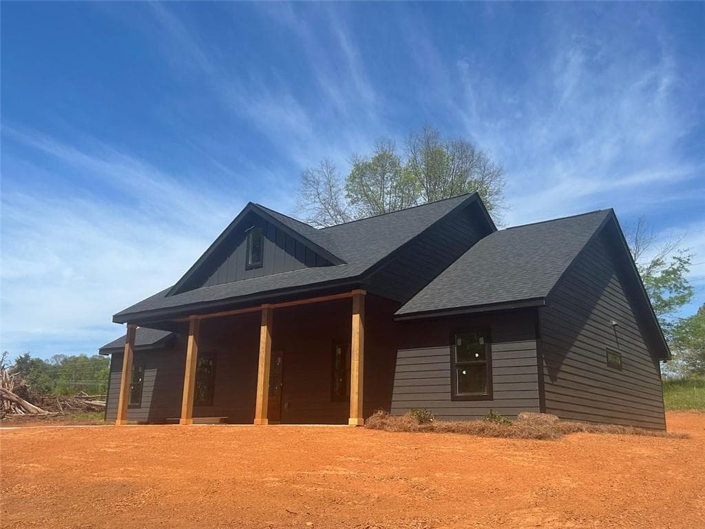 3 bedroom, 2 bathroom single family residence sold at 464 WESTMORELAND Road, Lula, GA 30554