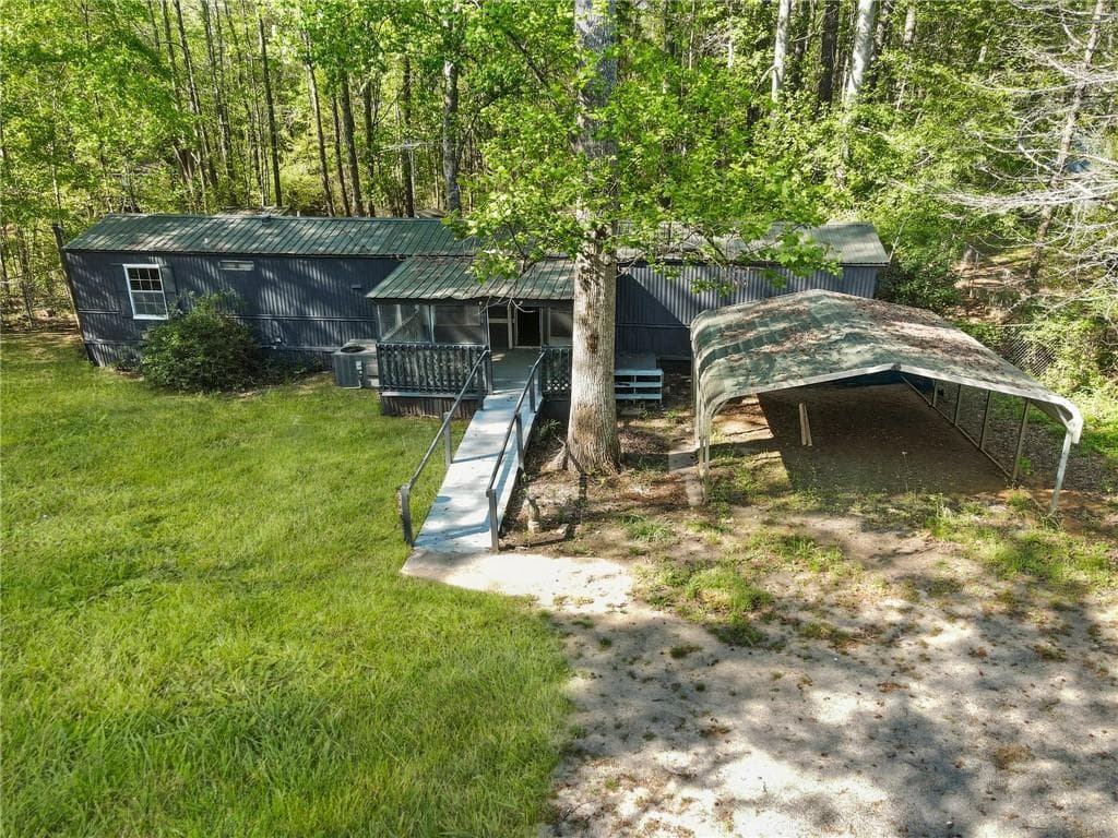 3 bedroom, 2 bathroom single family residence sold at 3541 Hutcheson Ferry Road, Whitesburg, GA 30185