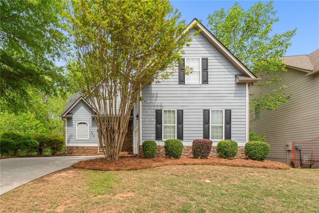 4 bedroom, 3 bathroom single family residence sold at 255 Village Park Drive, Newnan, GA 30265