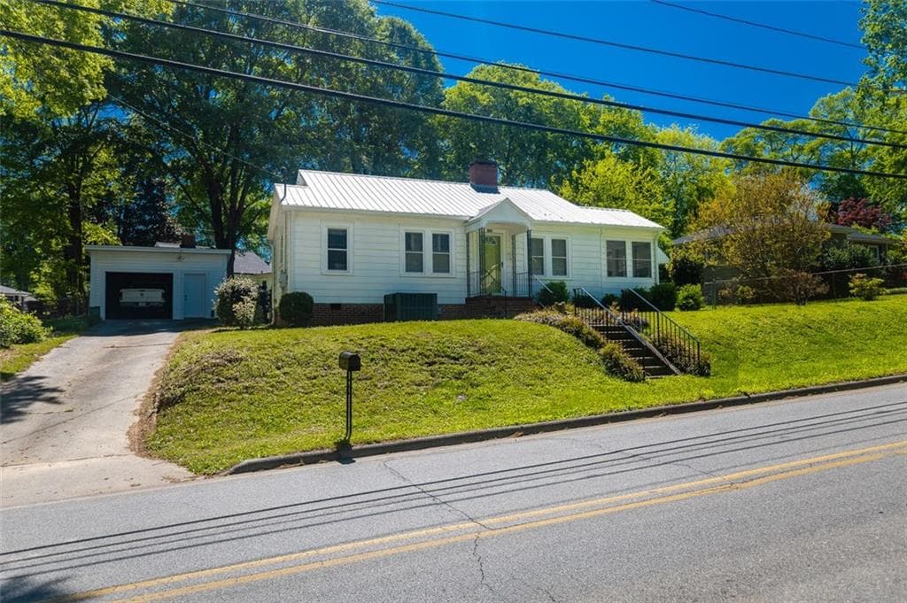 166 ETOWAH Drive, Cartersville, GA 30120 — most recent listing photo