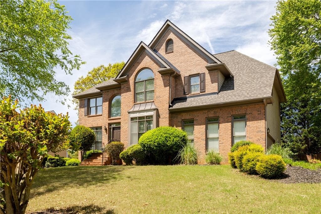 5 bedroom, 4 bathroom single family residence sold at 2975 Oak Hampton Way, Duluth, GA 30096