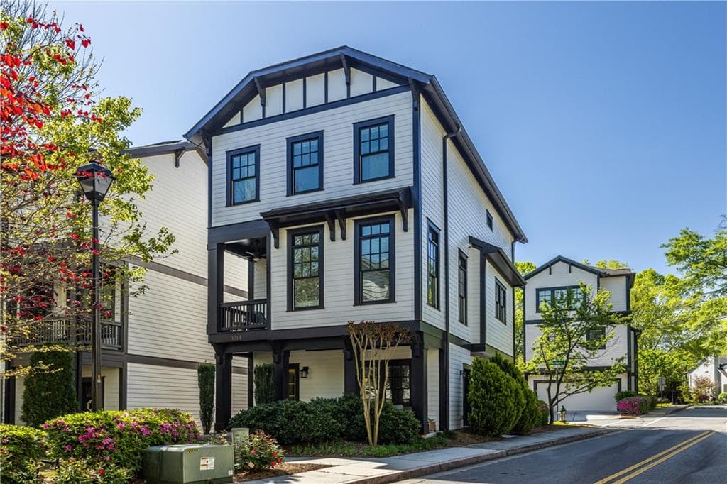 4 bedroom, 4 bathroom single family residence sold at 1014 Braeburn Lane, Decatur, GA 30030