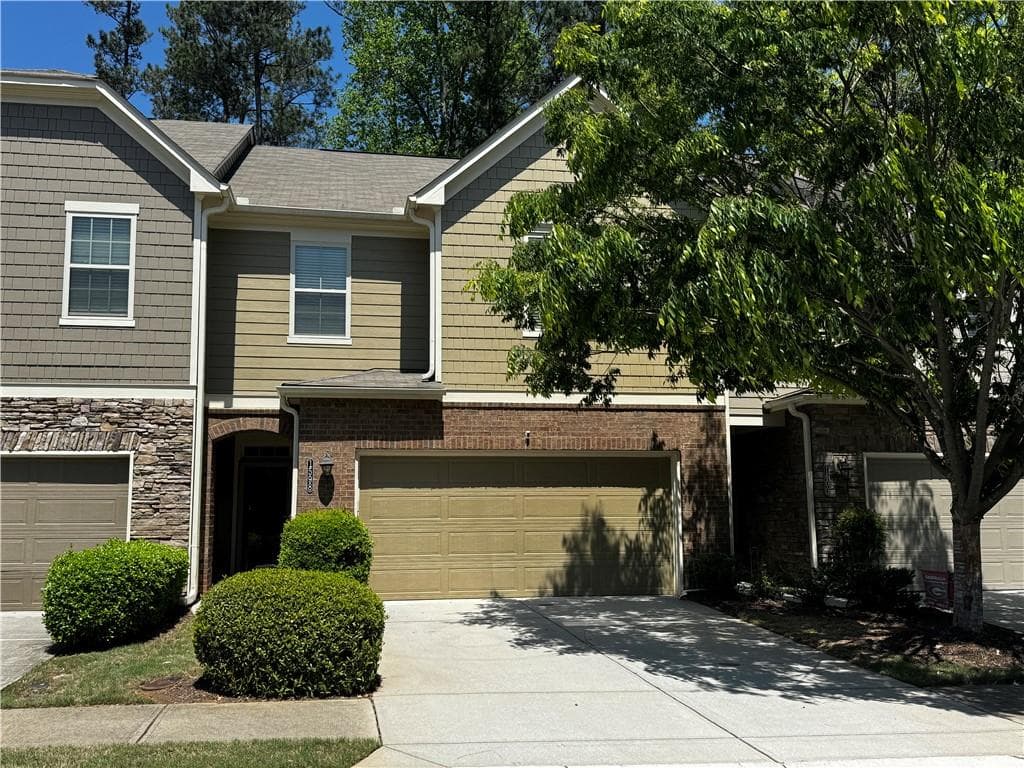 3 bedroom, 3 bathroom, 2,150 sq ft townhouse sold at 1598 Lenox Overlook Road, Atlanta, GA 30329