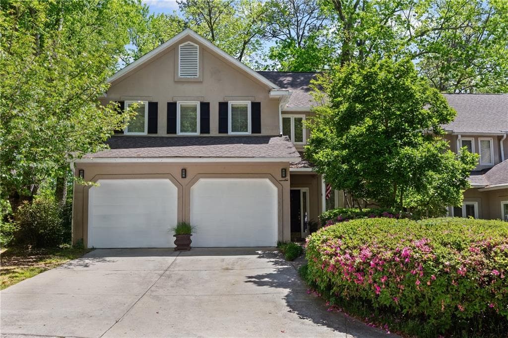 3 bedroom, 3 bathroom, 2,480 sq ft townhouse sold at 403 S River Farm Drive, Alpharetta, GA 30022