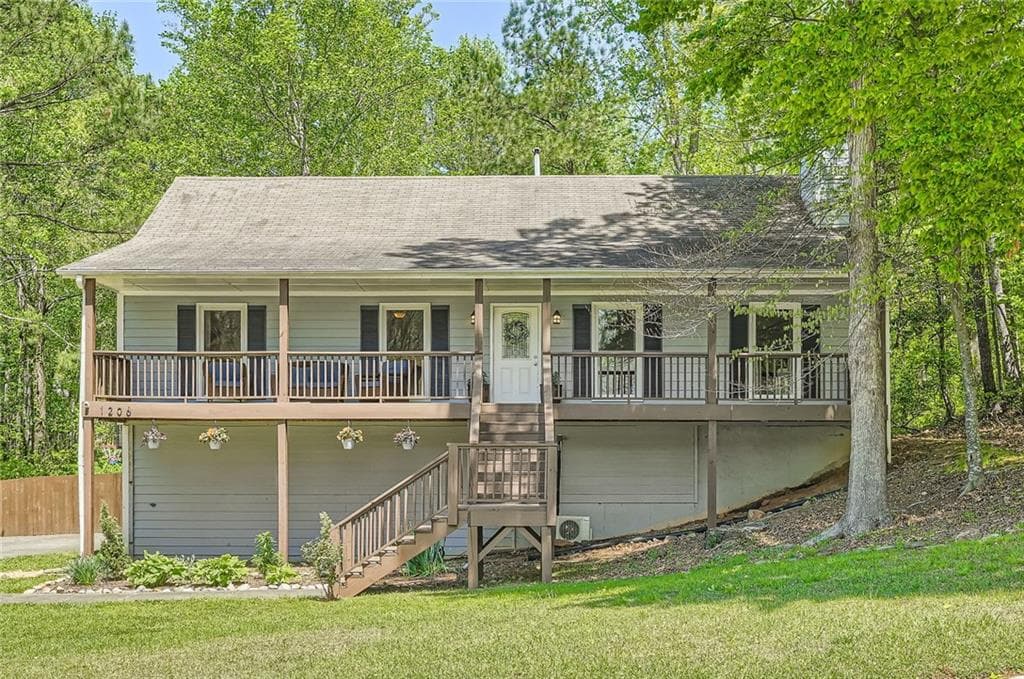 4 bedroom, 3 bathroom, 2,283 sq ft single family residence sold at 1206 Parkwood Chase, Acworth, GA 30102