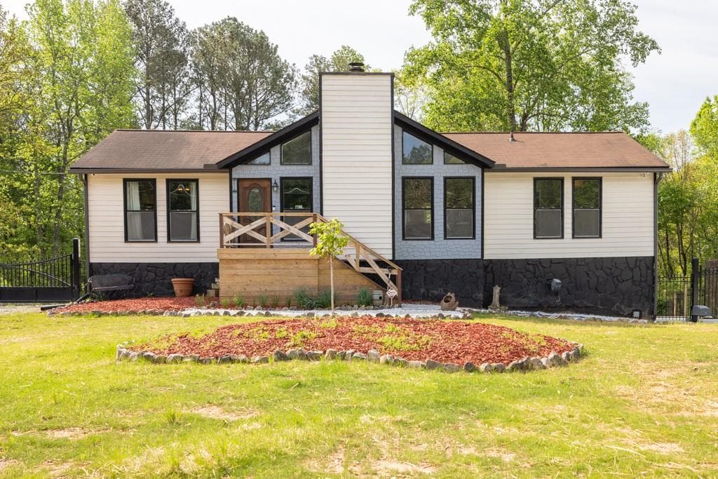 4 bedroom, 3 bathroom single family residence sold at 2619 Kellogg Creek Road, Acworth, GA 30102