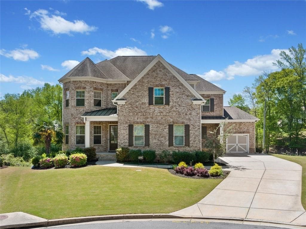 5 bedroom, 4 bathroom single family residence sold at 6090 Pennant Lane, Suwanee, GA 30024