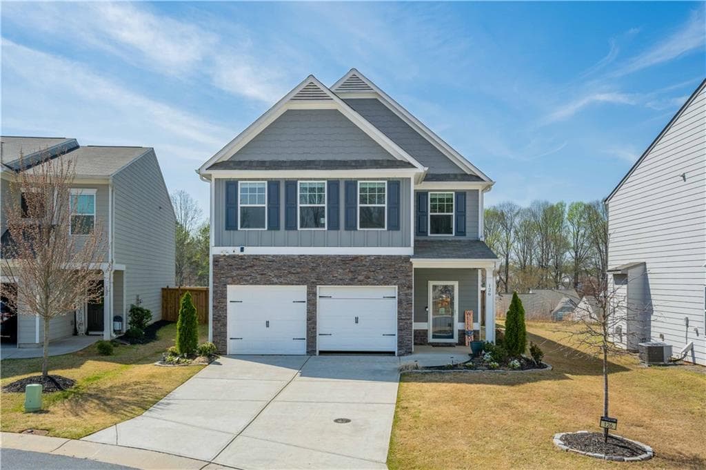 3 bedroom, 3 bathroom single family residence sold at 126 Pointe Place, Dawsonville, GA 30534