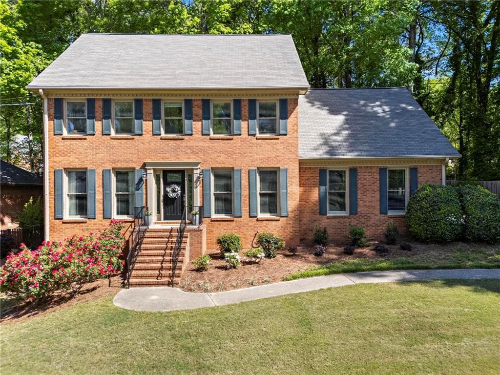 5 bedroom, 4 bathroom single family residence sold at 2801 Livsey Drive, Tucker, GA 30084