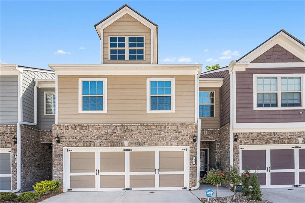 3 bedroom, 3 bathroom townhouse sold at 38 Trailview Lane, Hiram, GA 30141