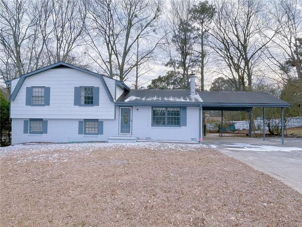 4 bedroom, 2 bathroom single family residence sold at 2637 Sol Court, Ellenwood, GA 30294