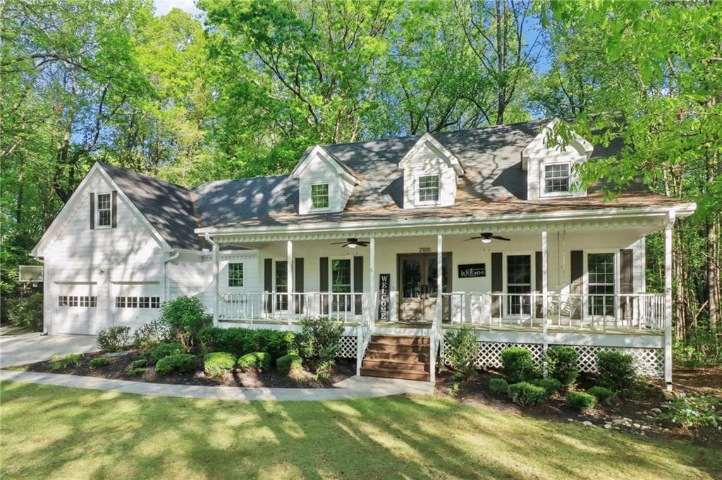 6 bedroom, 5 bathroom single family residence sold at 2100 Kings Valley Drive, Lawrenceville, GA 30043