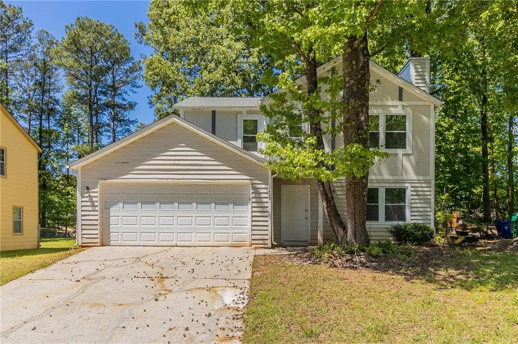 3 bedroom, 3 bathroom, 1,745 sq ft single family residence sold at 5439 Farmview Close, Stone Mountain, GA 30088