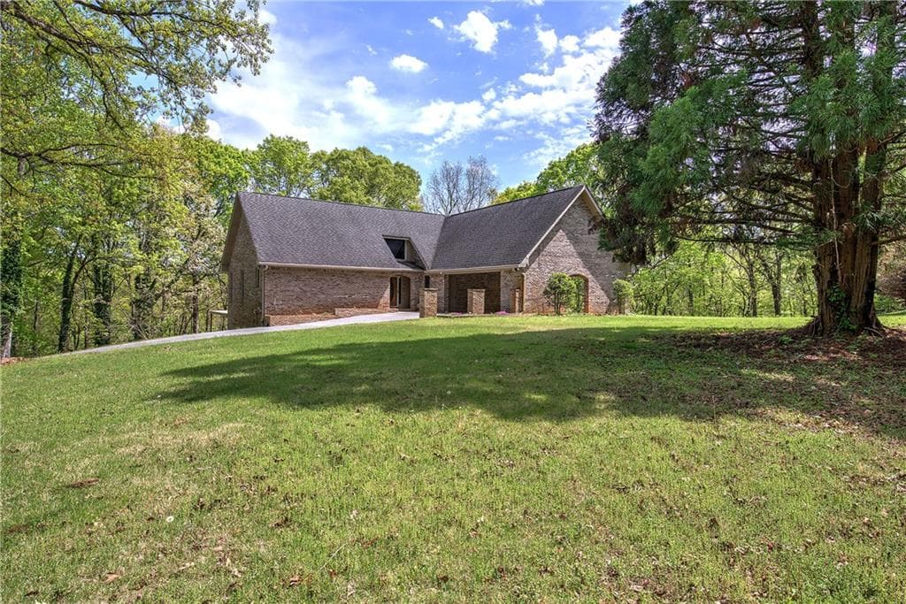 4 bedroom, 3 bathroom single family residence sold at 5894 Highway 20, Cartersville, GA 30121