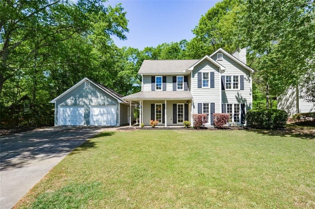 3 bedroom, 3 bathroom, 2,009 sq ft single family residence sold at 605 Sutton Way, Marietta, GA 30064