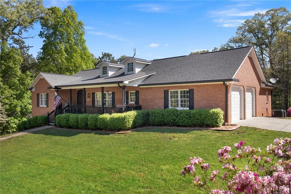 5 bedroom, 4 bathroom single family residence sold at 2218 Hills Creek Road, Taylorsville, GA 30178