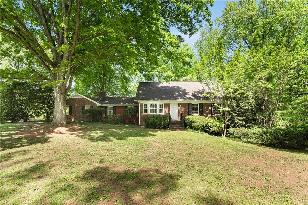 4 bedroom, 2 bathroom single family residence sold at 4300 Valley Trail Drive, Atlanta, GA 30339