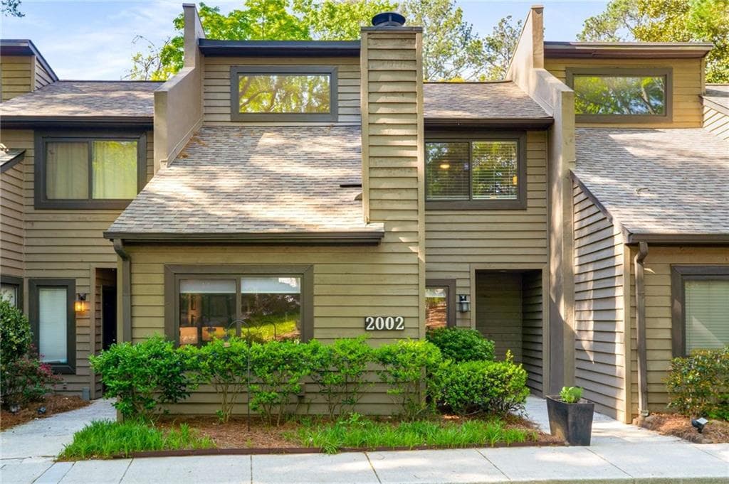2 bedroom, 3 bathroom condominium sold at 2002 Cedar Chase Lane, Atlanta, GA 30324