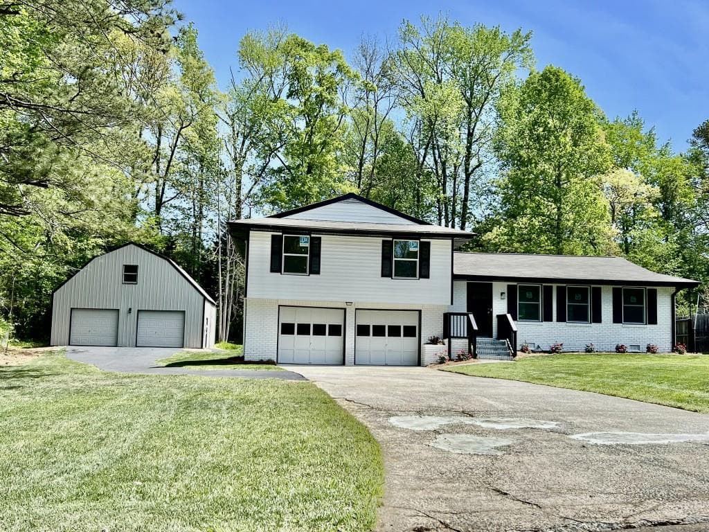 3 bedroom, 2 bathroom single family residence sold at 534 534 Shannon Way, Lawrenceville, GA 30044