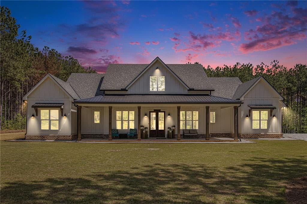 5 bedroom, 4 bathroom single family residence sold at 2925 Old Broadnax Mill Road, Loganville, GA 30052