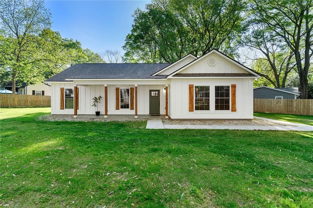 3 bedroom, 2 bathroom single family residence sold at 1921 Hazelwood Drive, Marietta, GA 30067