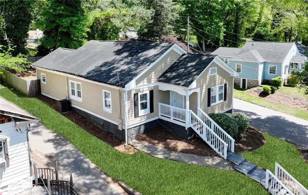 3 bedroom, 2 bathroom single family residence sold at 1615 Orlando Street, Atlanta, GA 30311