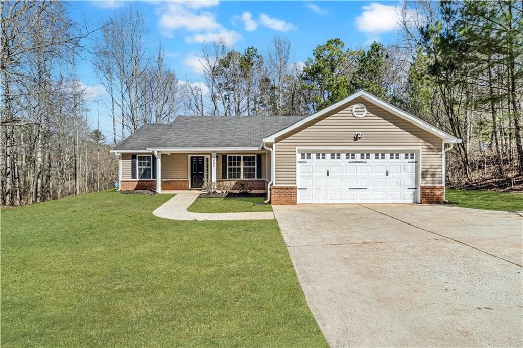 3 bedroom, 2 bathroom single family residence sold at 217 Lamb Road, Moreland, GA 30259