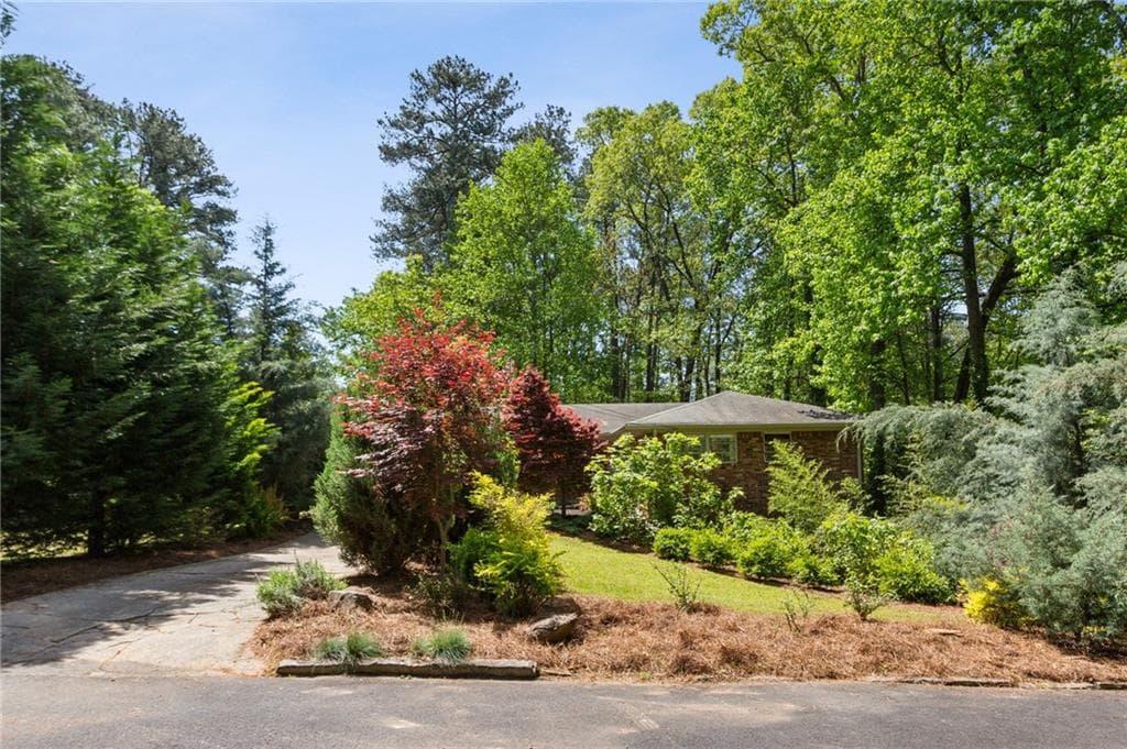 3 bedroom, 2 bathroom single family residence sold at 2029 Dover Hill Place, Atlanta, GA 30345