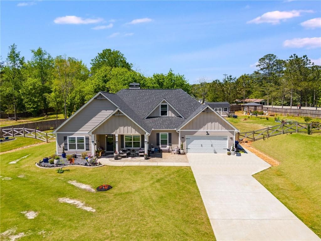 4 bedroom, 3 bathroom, 2,939 sq ft single family residence sold at 7001 Palomino Trail, Winston, GA 30187
