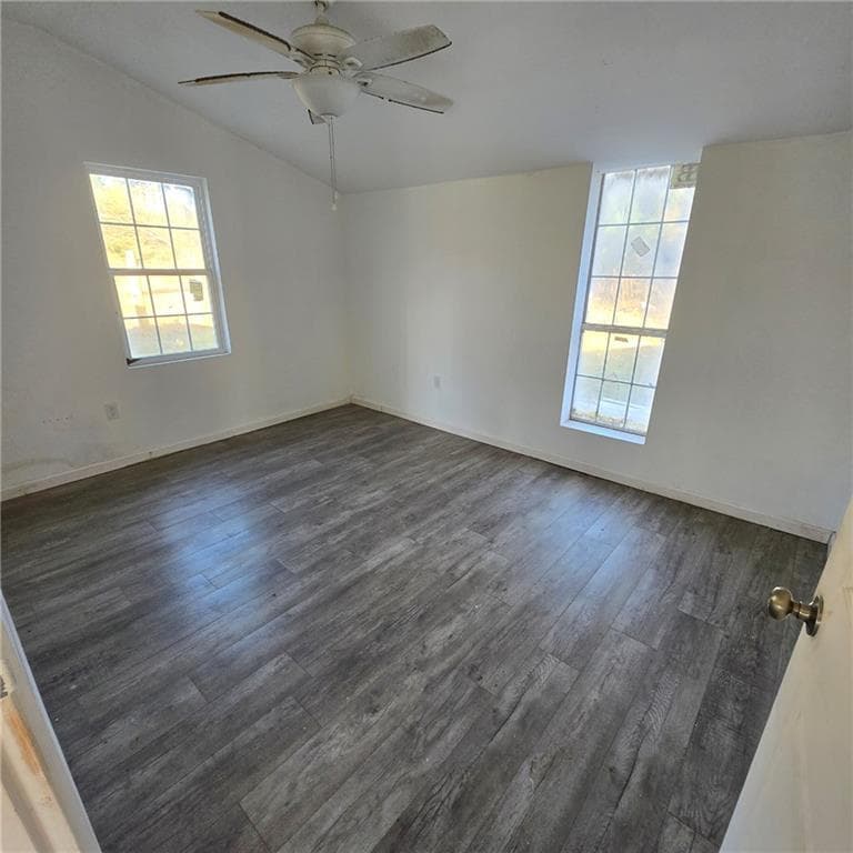 2 bedroom, 1 bathroom, 11,000 sq ft single family residence for sale at 2636 Beechwood Drive, Jesup, GA 31545 — photo 5