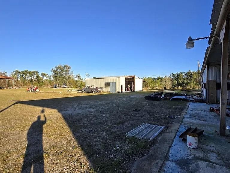 2 bedroom, 1 bathroom, 11,000 sq ft single family residence for sale at 2636 Beechwood Drive, Jesup, GA 31545 — photo 9