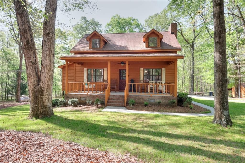 3 bedroom, 2 bathroom single family residence sold at 2435 Farmer Road, Conyers, GA 30012