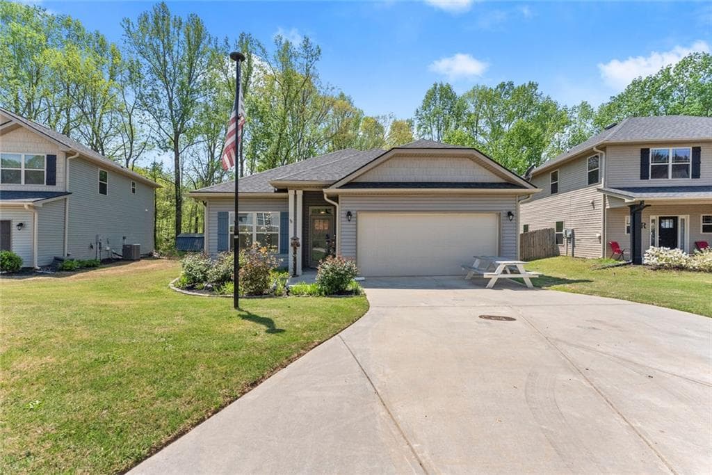 3 bedroom, 2 bathroom single family residence sold at 456 Highland Pointe Drive, Alto, GA 30510