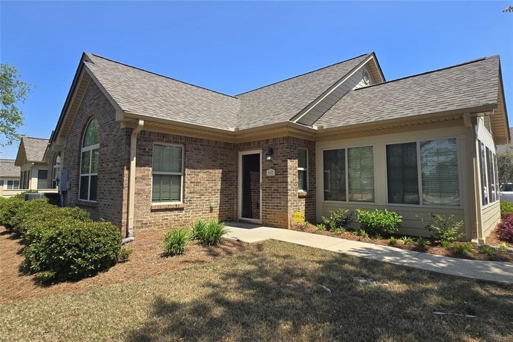 2 bedroom, 2 bathroom townhouse sold at 102 SILVER SUMMIT Drive, Conyers, GA 30094