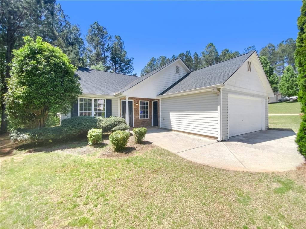 3 bedroom, 2 bathroom single family residence sold at 152 Iron Bound Trail, Dallas, GA 30132